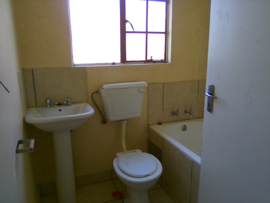 2 Bedroom Property for Sale in Seraleng North West